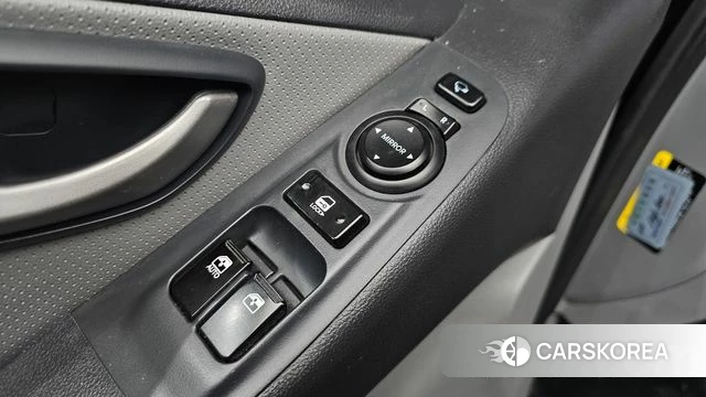 Hyundai The New Grand Starex id 3808216 из Кореи 7