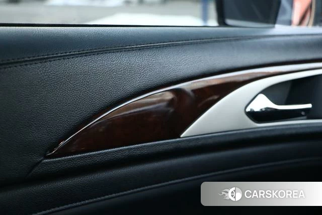 Lincoln MKZ id 4208517 из Китая 7