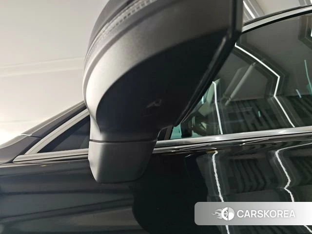 Volkswagen Touareg id 4254220 из Китая 7