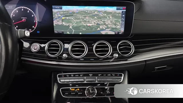 Mercedes-Benz E-Class W213 id 3760352 из Кореи 7