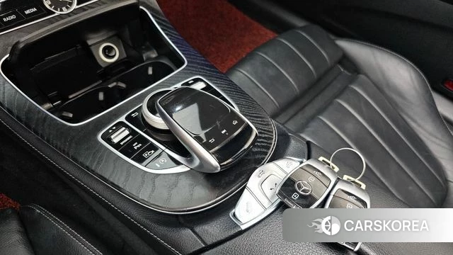 Mercedes-Benz E-Class W213 2018 Белый из Кореи, фото 6