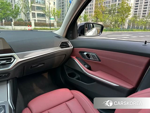 BMW 3 series id 4275459 из Китая 7
