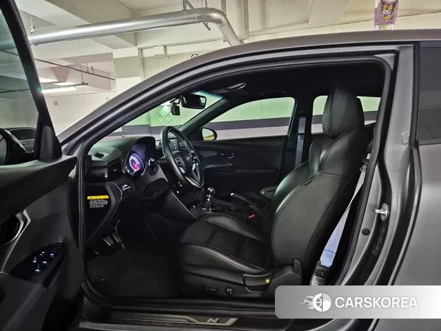 Hyundai Veloster (JS) id 2994847 из Кореи 7