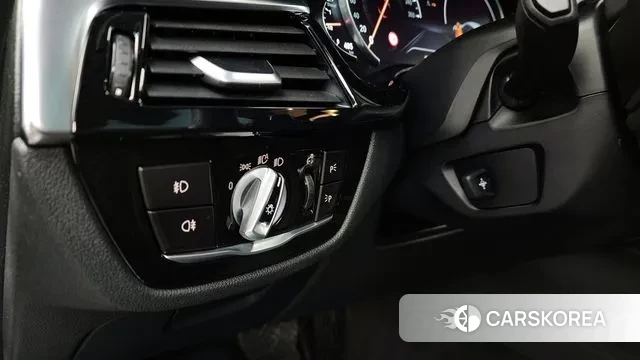 BMW 5 Series (G30) id 3480070 из Кореи 7