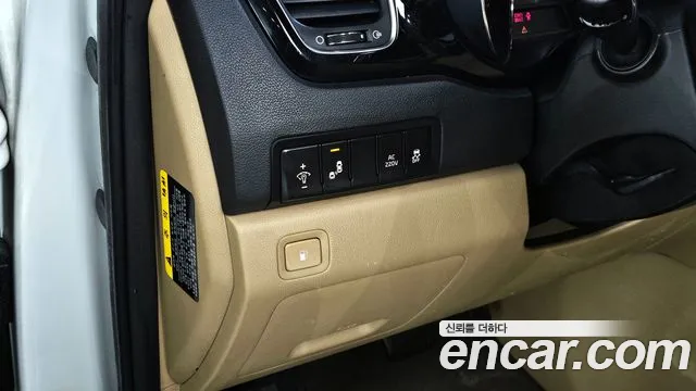 Kia All New Carnival id 2408340 из Кореи 7