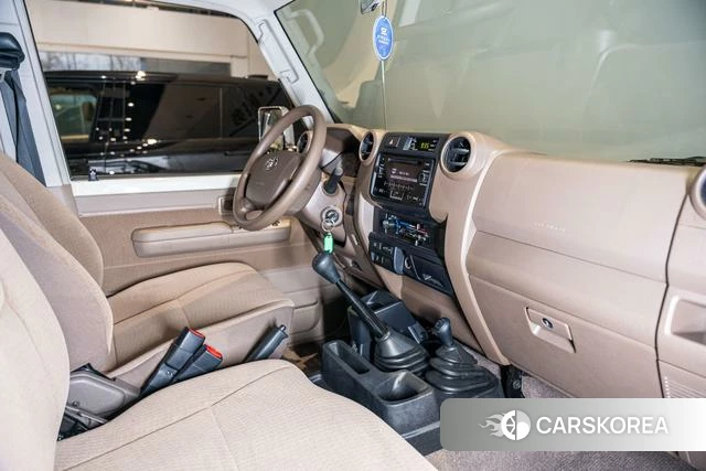 Toyota Land Cruiser 70 Series id 4261779 из Китая 7