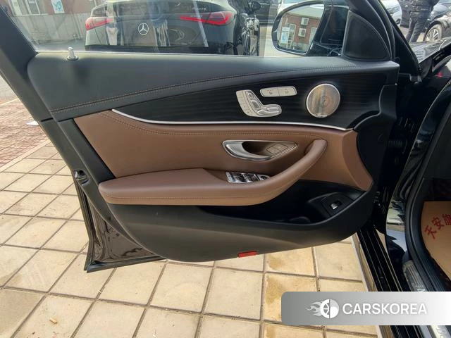 Mercedes-Benz E-class id 4253022 из Китая 7