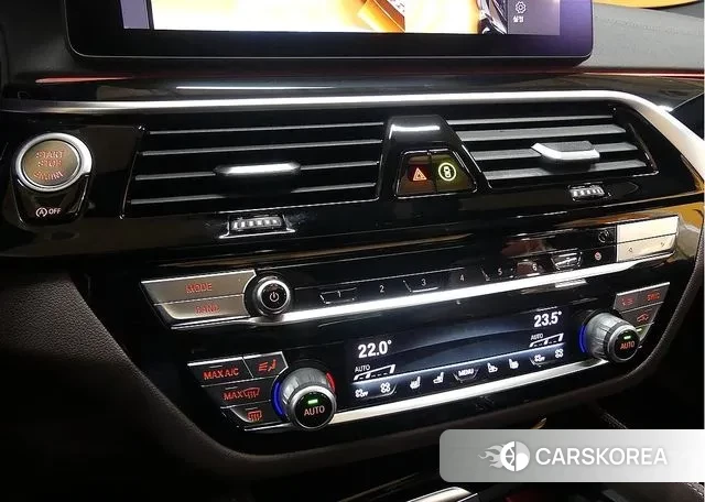 BMW 5 Series (G30) id 3426660 из Кореи 7