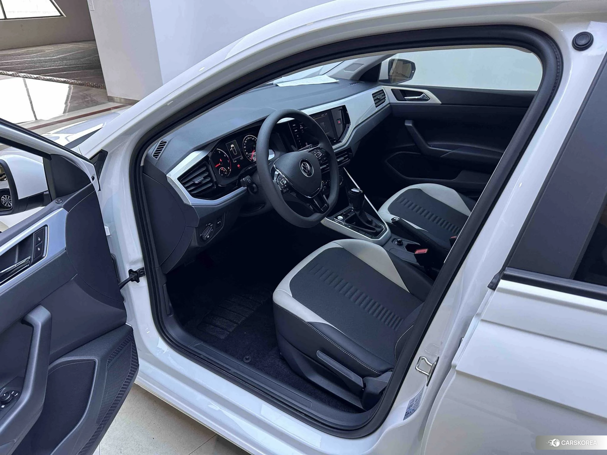 Volkswagen Polo id 4461413 из Китая 7