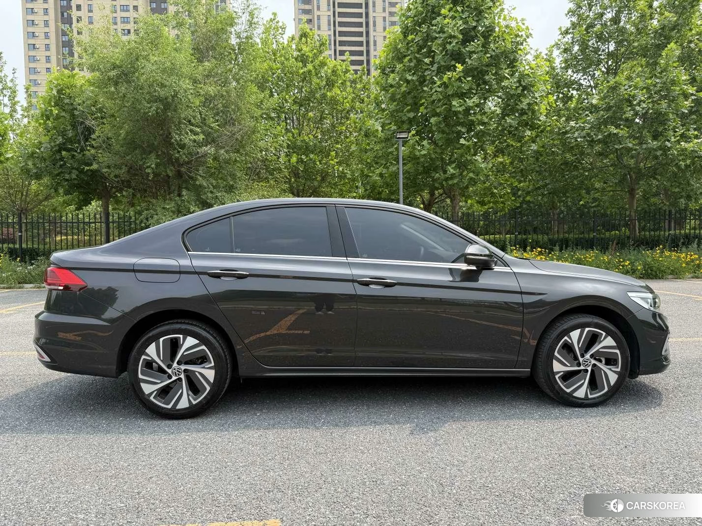 Volkswagen Bora id 4473918 из Китая 7