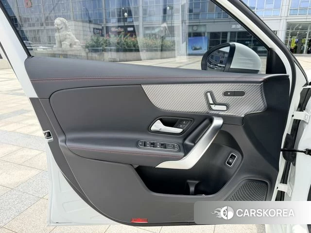 Mercedes-Benz Class A id 4380514 из Китая 7