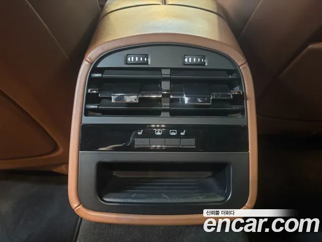 Maserati Quattroporte id 2718788 из Кореи 7