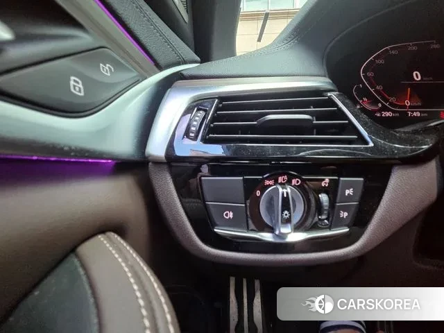 BMW 5 Series (G30) id 2973434 из Кореи 7