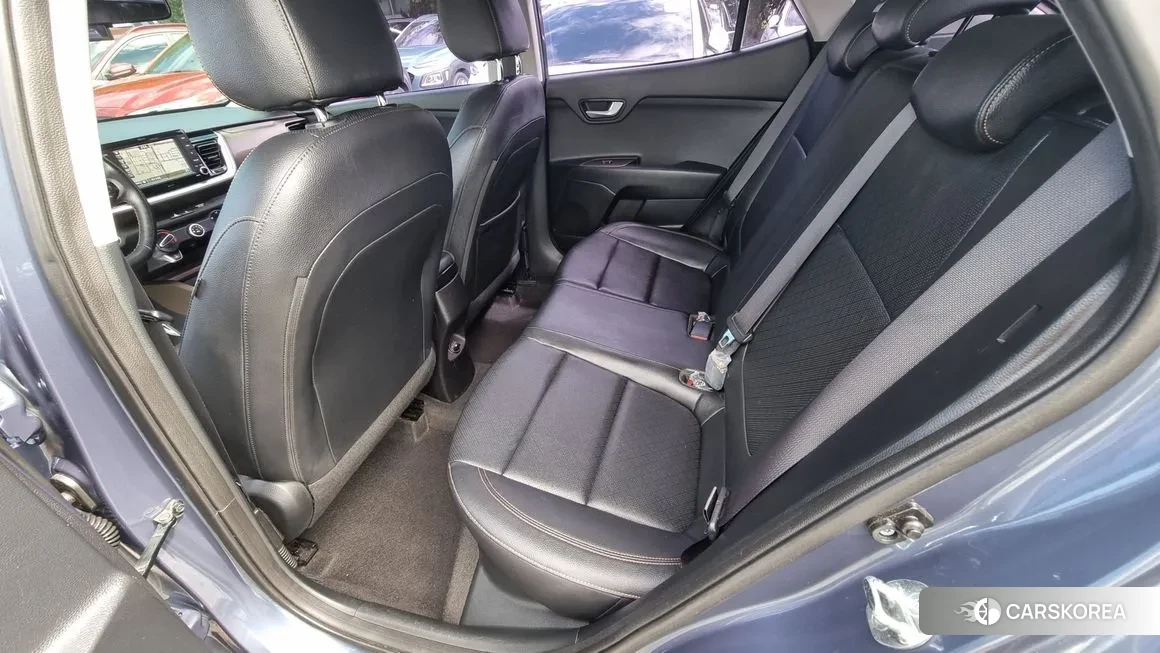 Kia Stonic id 1618576 из Кореи 7