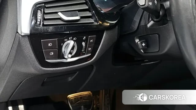 BMW 5 Series (G30) id 3439593 из Кореи 7