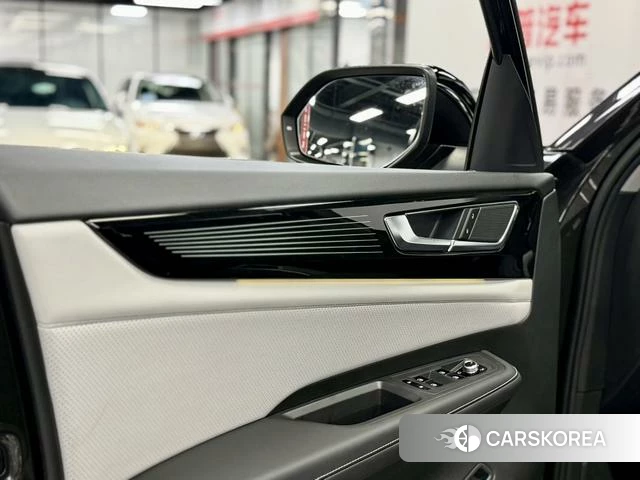 Volkswagen Tourang id 4261641 из Китая 7
