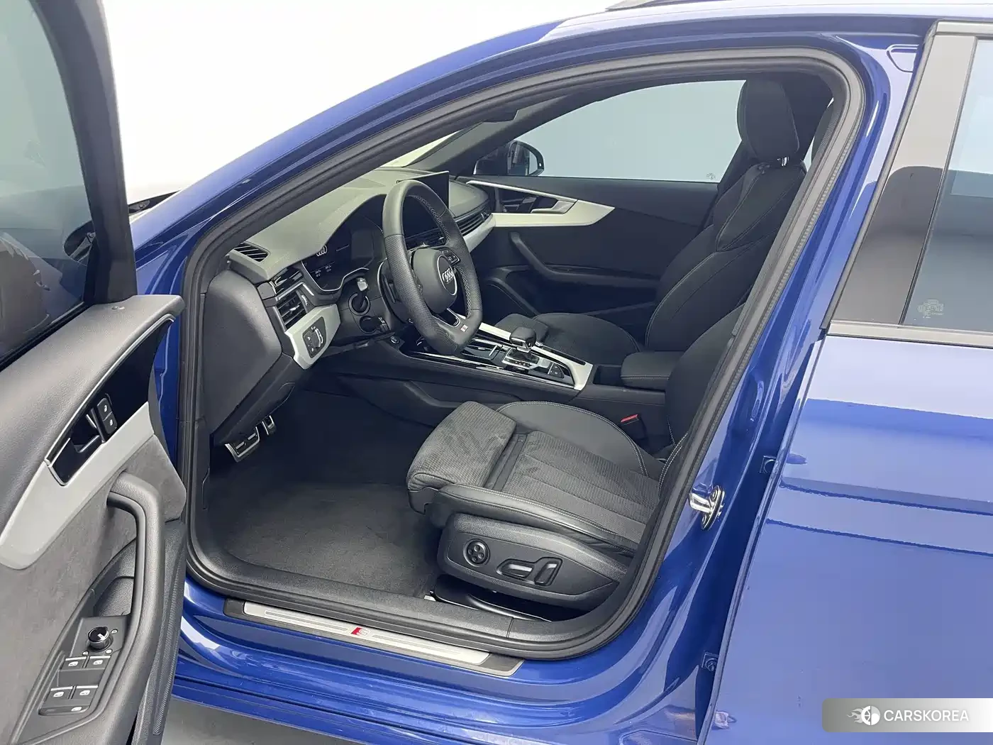 Audi A4L id 4607208 из Китая 7