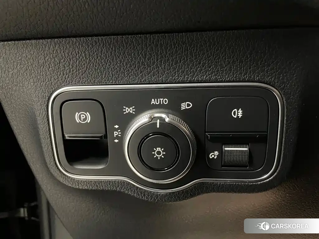 Mercedes-Benz GLB id 4538924 из Китая 7