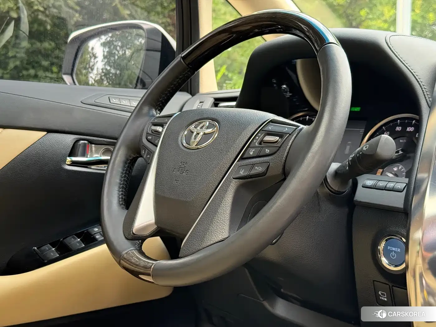 Toyota Elfa id 4679866 из Китая 7