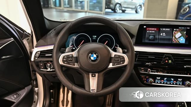 BMW 5 Series (G30) id 4770438 из Кореи 7
