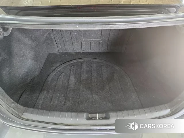 Hyundai Avante AD id 3651768 из Кореи 7