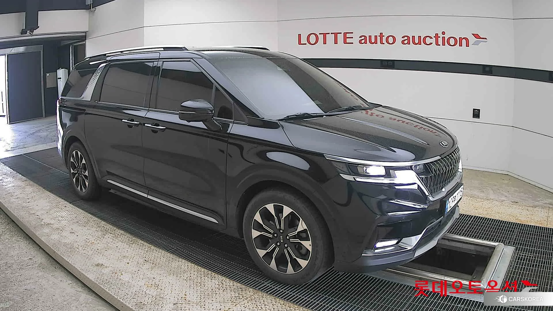 Kia Carnival id 4289625 из Кореи 7