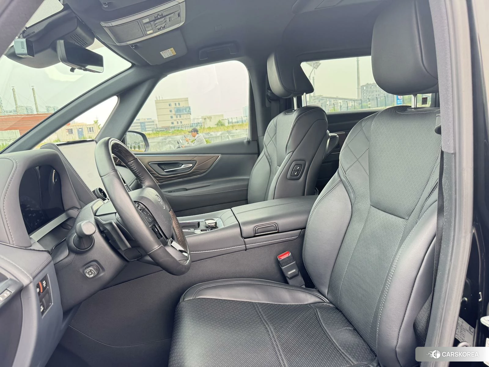 Toyota Elfa id 4468101 из Китая 7