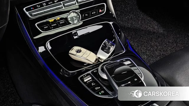 Mercedes-Benz E-Class W213 id 3942292 из Кореи 7