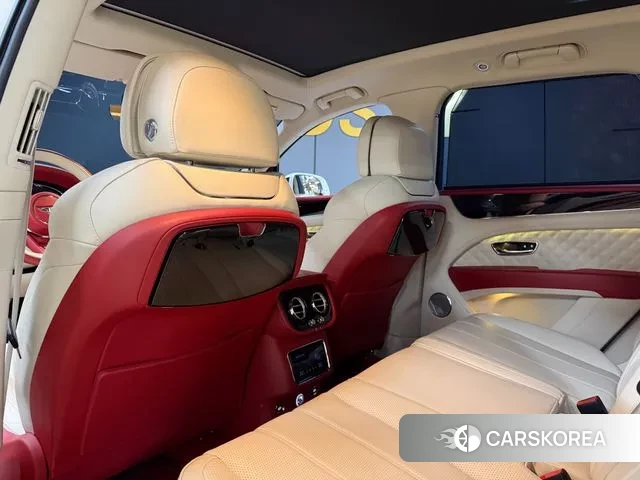 Bentley Bentayga id 3607113 из Кореи 7