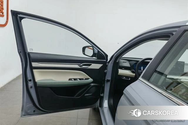 Geely Automobile Emgrand L HiP id 4236623 из Китая 7