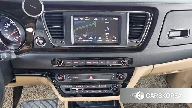 Kia The New Carnival id 3368962 из Кореи 7