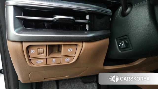 Hyundai Grandeur Hybrid (GN7) id 4468944 из Кореи 7