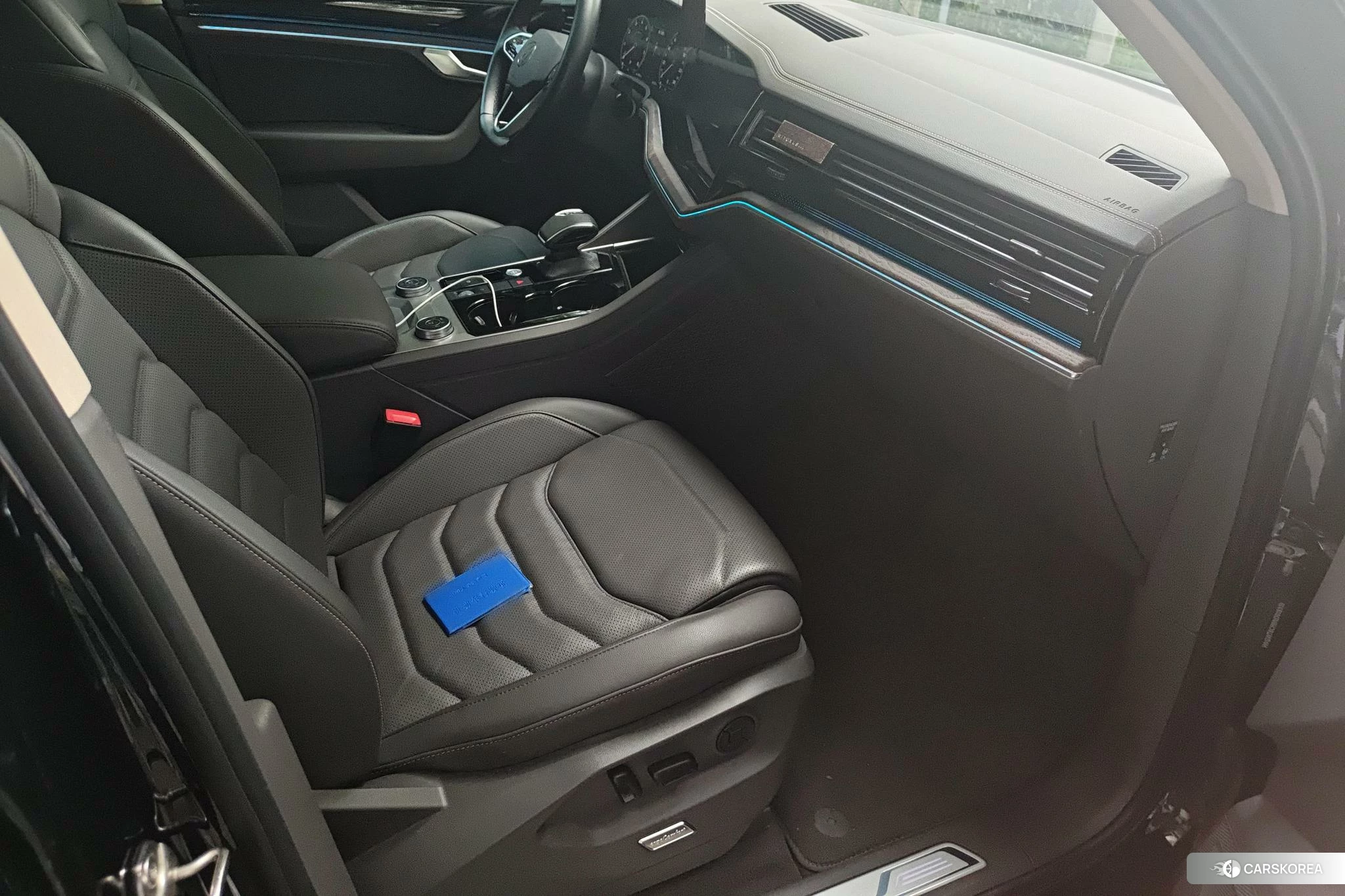 Volkswagen Touareg id 4510502 из Китая 7