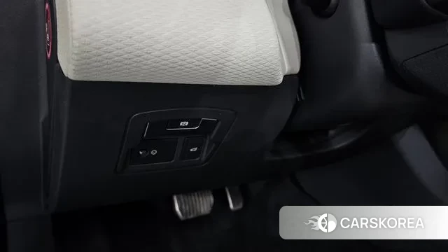 Land Rover Range Rover Velar id 3760417 из Кореи 7