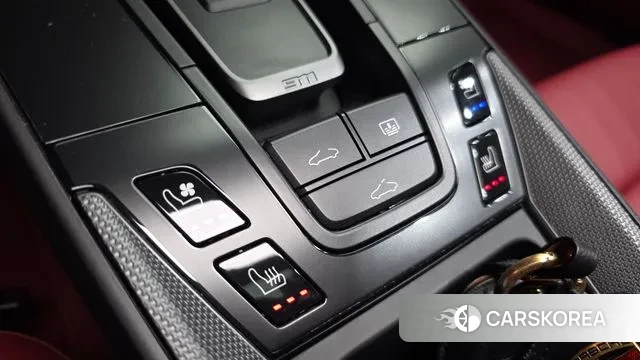 Porsche 911(992) id 3327951 из Кореи 7