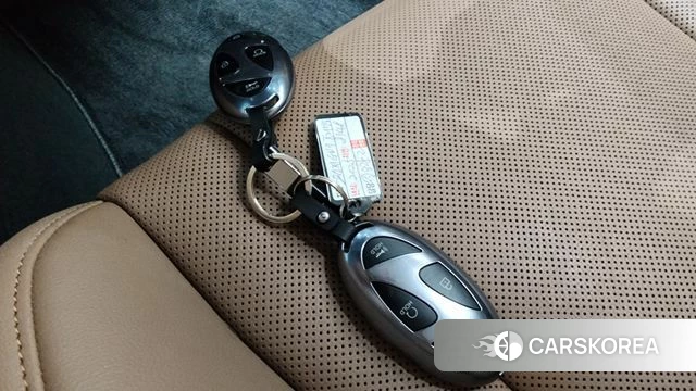 Hyundai Grandeur Hybrid (GN7) id 4505263 из Кореи 7
