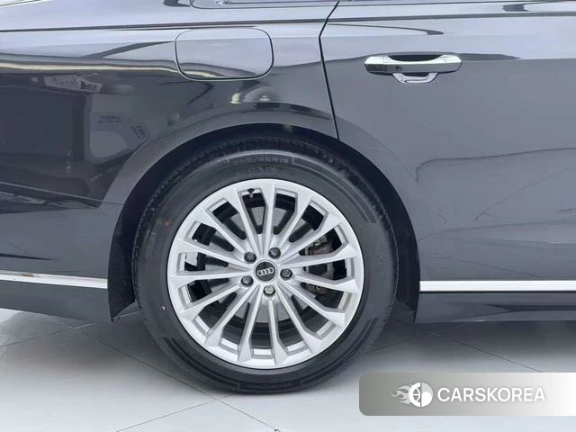 Audi A8 id 4275856 из Китая 7