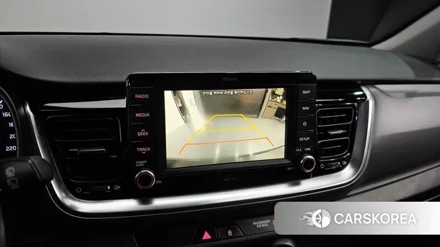 Kia Stonic id 3489624 из Кореи 7