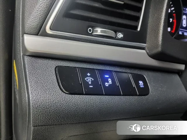 Hyundai Avante AD id 3737153 из Кореи 7