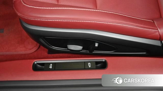 Porsche 911(992) id 4400585 из Кореи 7