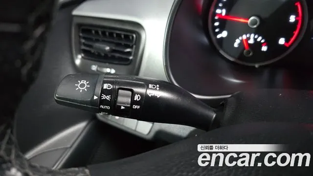 Kia Stonic id 2493034 из Кореи 7