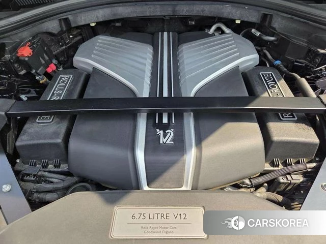 Rolls-Royce Cullinan id 4223684 из Кореи 7