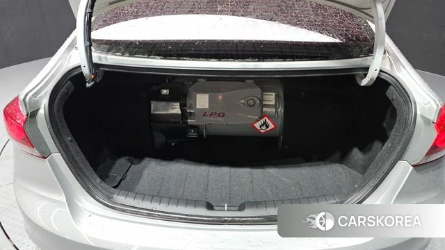 Hyundai Avante AD id 3894329 из Кореи 7