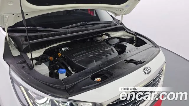 Kia The New Carnival id 2660978 из Кореи 7