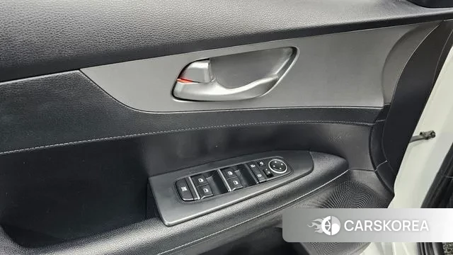 Kia Come New K3 id 3541114 из Кореи 7