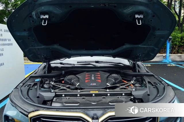 BMW XM id 4260408 из Китая 7