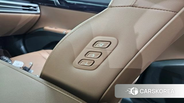 Hyundai Grandeur Hybrid (GN7) id 4921892 из Кореи 7