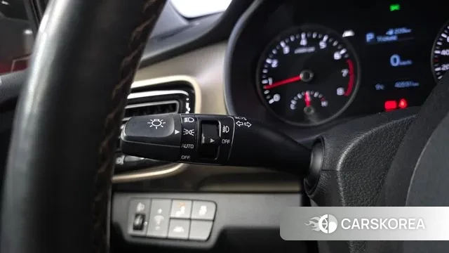 Kia Stonic id 3428824 из Кореи 7