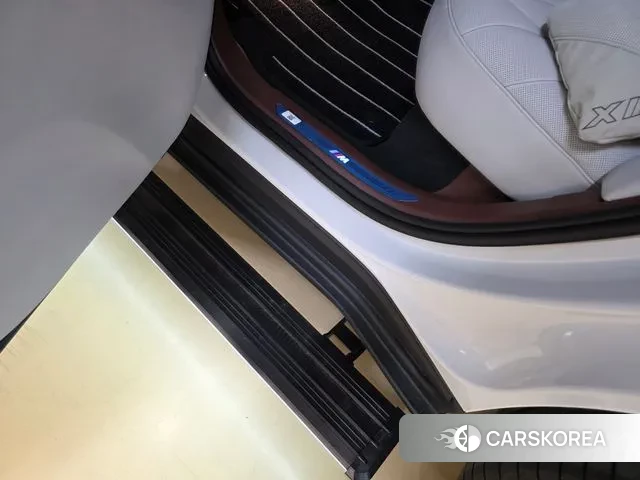 BMW XM (G09) id 3523638 из Кореи 7