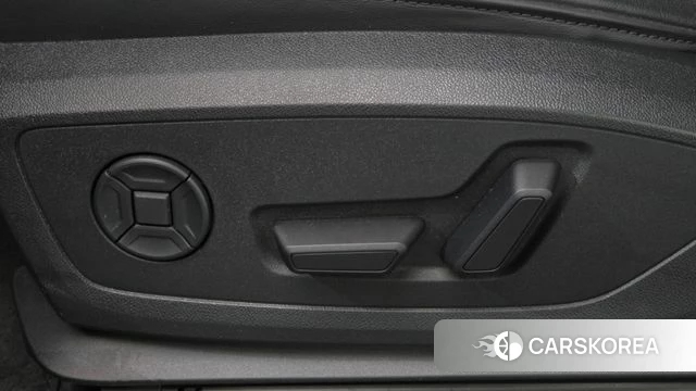 Audi Q3 (F3) id 4921237 из Кореи 7